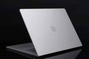 15MicrosoftSurface Laptop 3